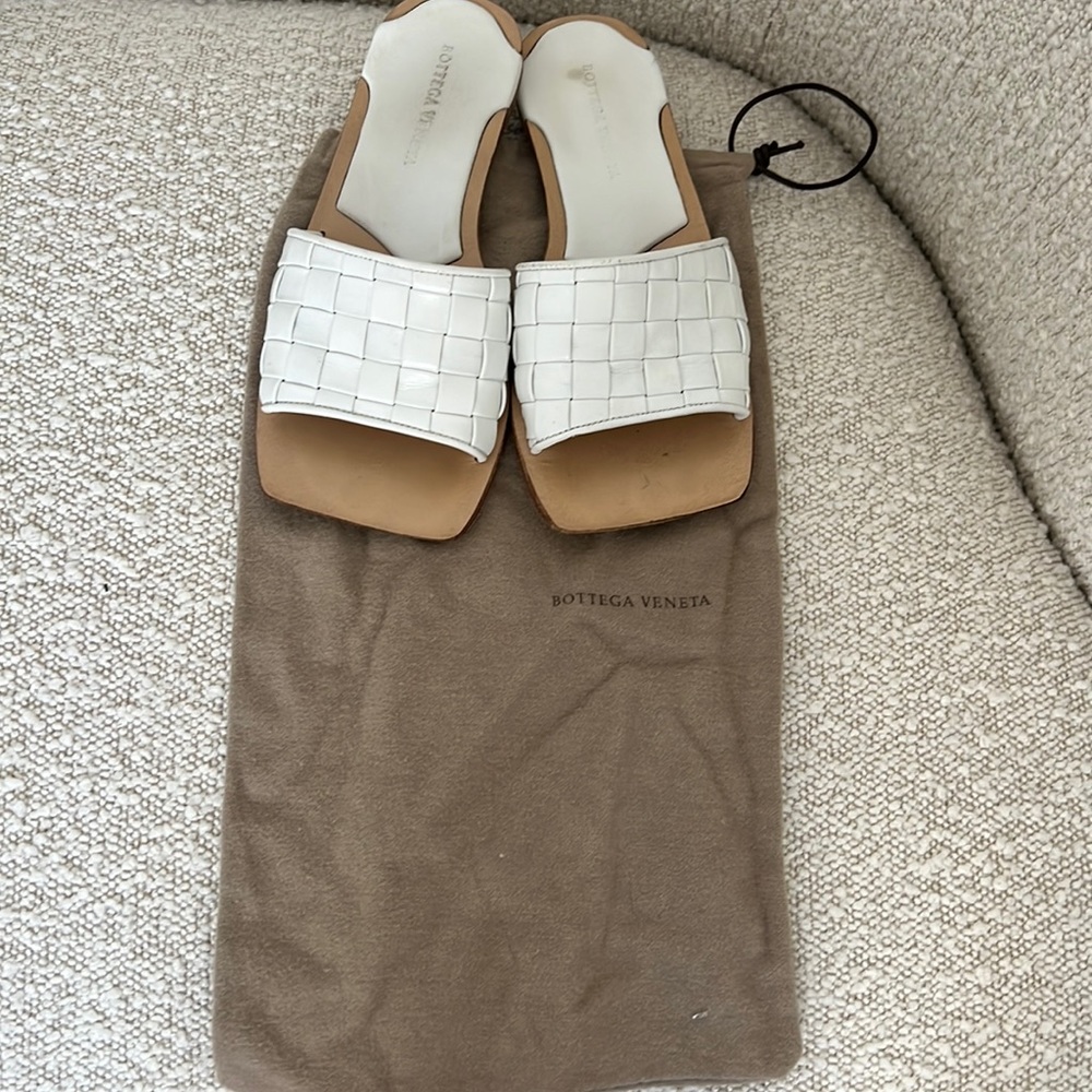 Bottega Veneta slides